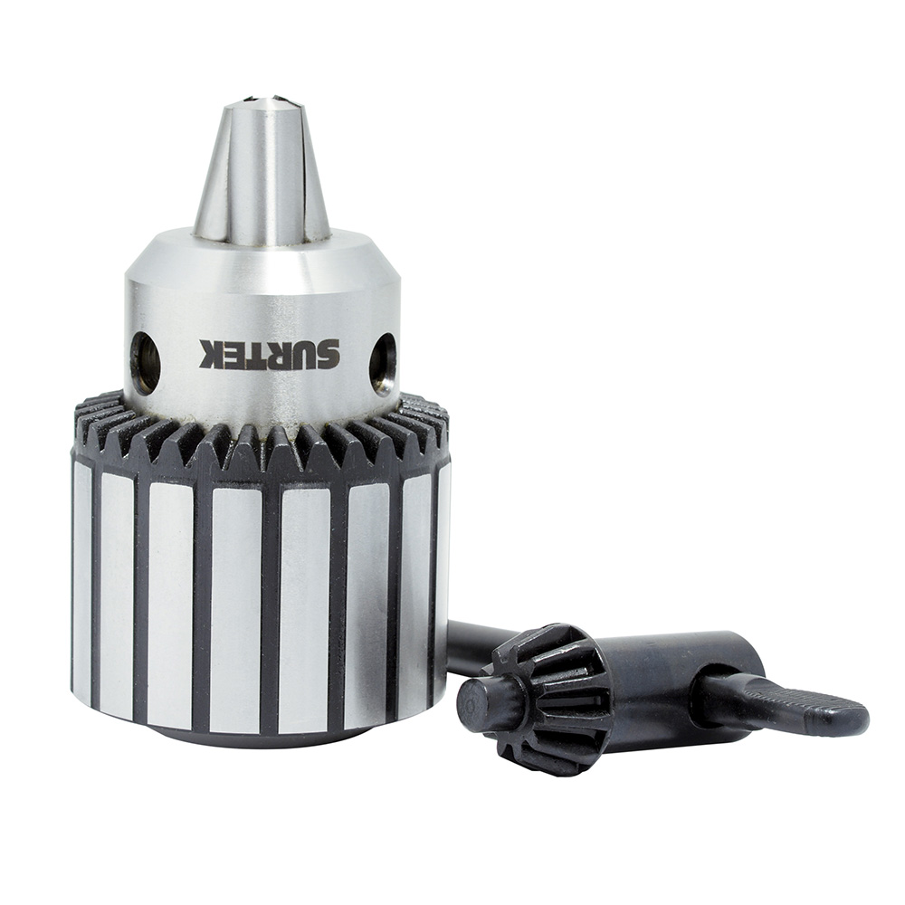 Broquero de 3/4", rosca B22 con llave, Surtek