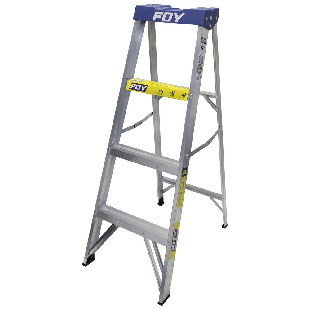 Escalera de tijera tipo 3 de aluminio y tapa plástica con 3 peldaños, Foy